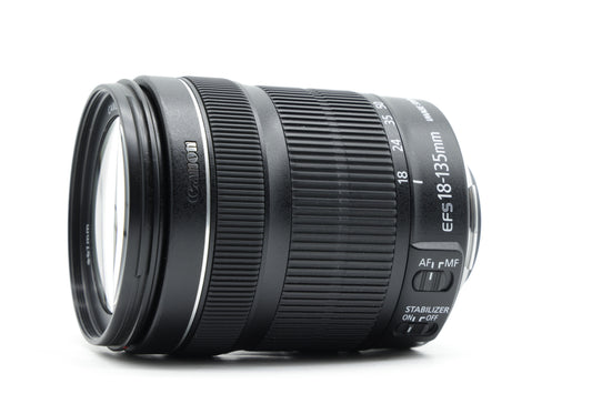 Canon EF-S 18-135mm f/3.5-5.6 IS STM Lens - Near Mint