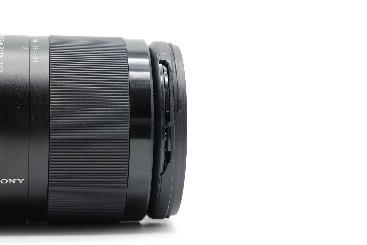 Sony FE 24-240mm f3.5-6.3 OSS Lens - Excellent