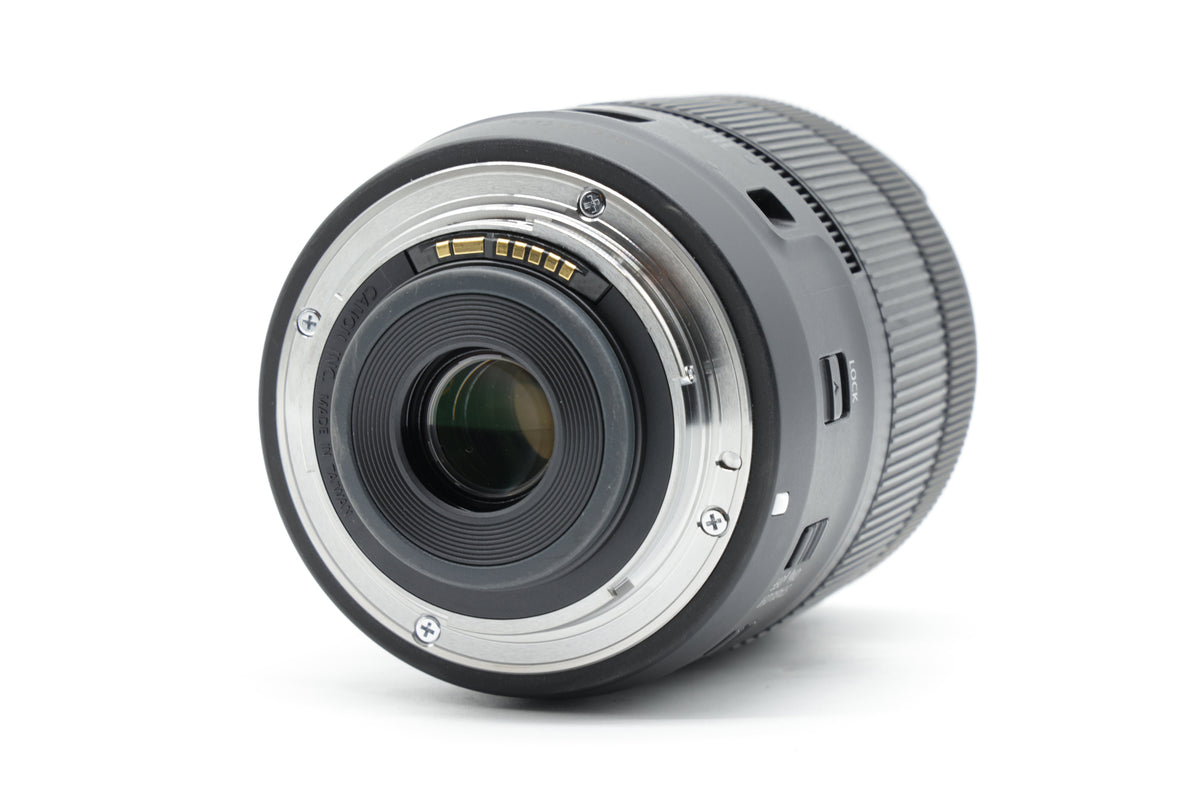 Canon EF-S 18-135mm f/3.5-5.6 IS USM Lens - Excellent