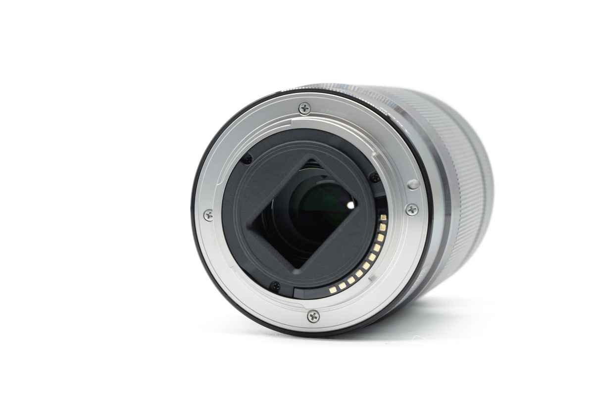 Sony E 55-210mm F4.5-6.3 OSS Lens - Excellent Plus