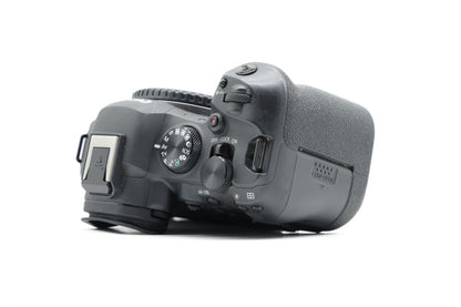 Canon EOS R6 Mark II Mirrorless Camera Body Only - Excellent -  SC: 3,000