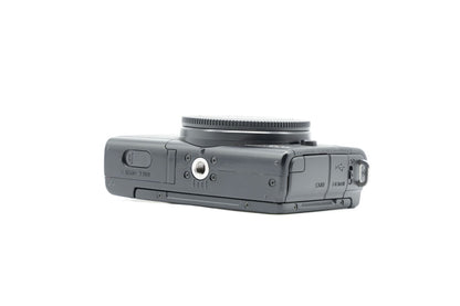 Canon EOS M200 24MP Mirrorless Camera Body - Exceellent