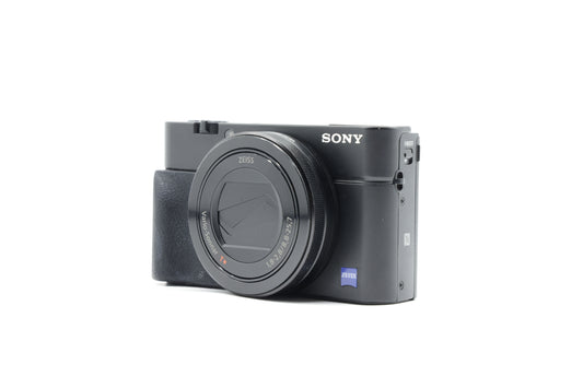 Sony DSC-RX100 III Cybershot 20.1MP Digital Camera - Excellent