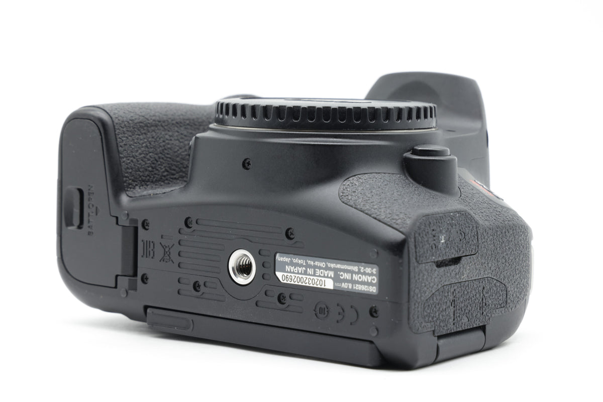 Canon EOS Rebel T8i Camera Body Only - Excellent - SC: 16000