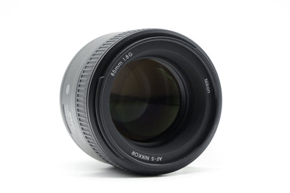 Nikon AF-S Nikkor 85mm f/1.8G Lens - Excellent Plus