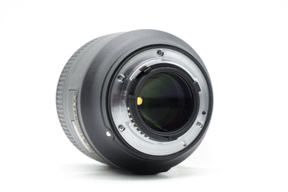 Nikon AF-S Nikkor 85mm f/1.8G Lens - Excellent Plus