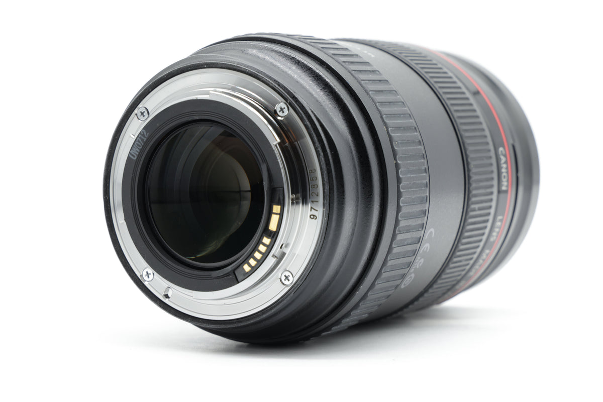 Canon EF 24-70mm f/2.8L USM Lens - Excellent