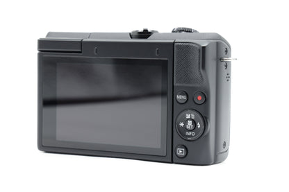 Canon EOS M200 Camera Body Only - Near Mint - SC: 3000