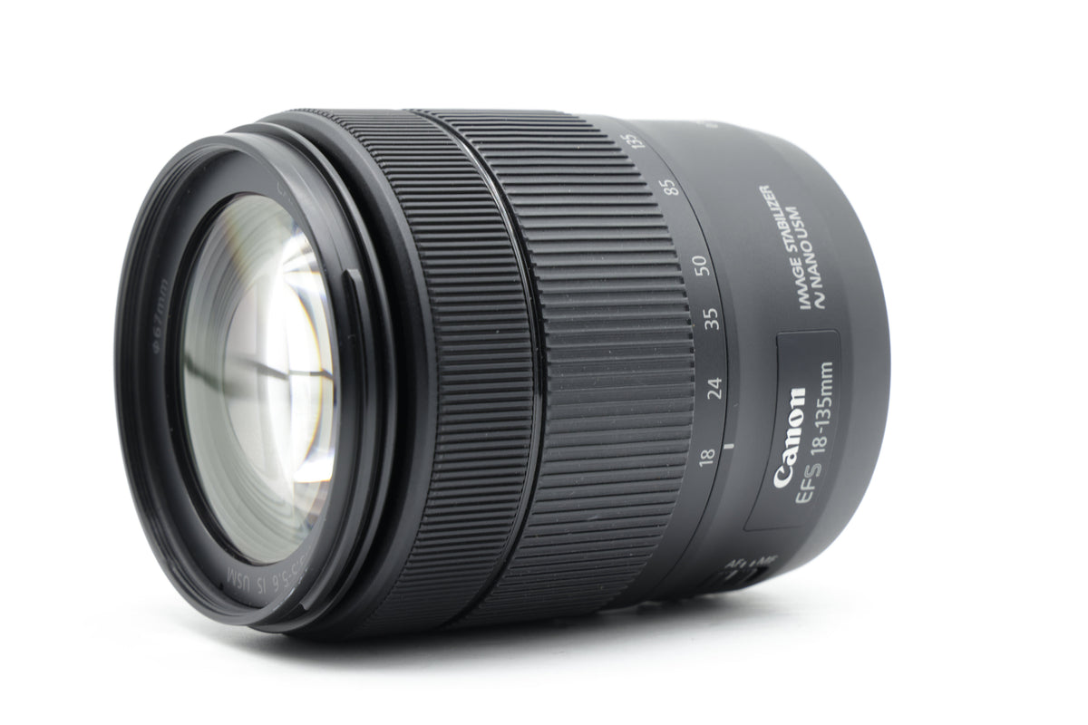 Canon EF-S 18-135mm f/3.5-5.6 IS USM Lens - Excellent